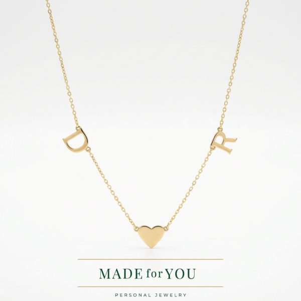 Златно колие с букви и сърце